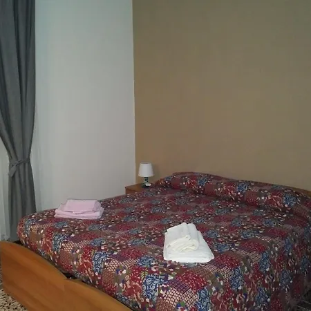 Vendégház Affittacamere Ruggiero E Di Rosa 2*